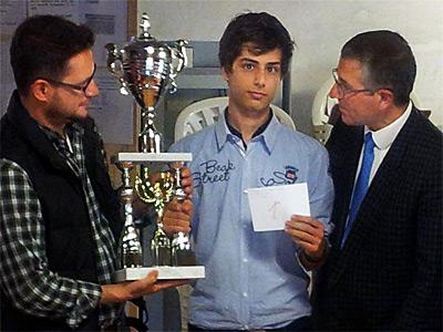 Alessio Boraso riceve il trofeo riservato al campione del Veneto 2014